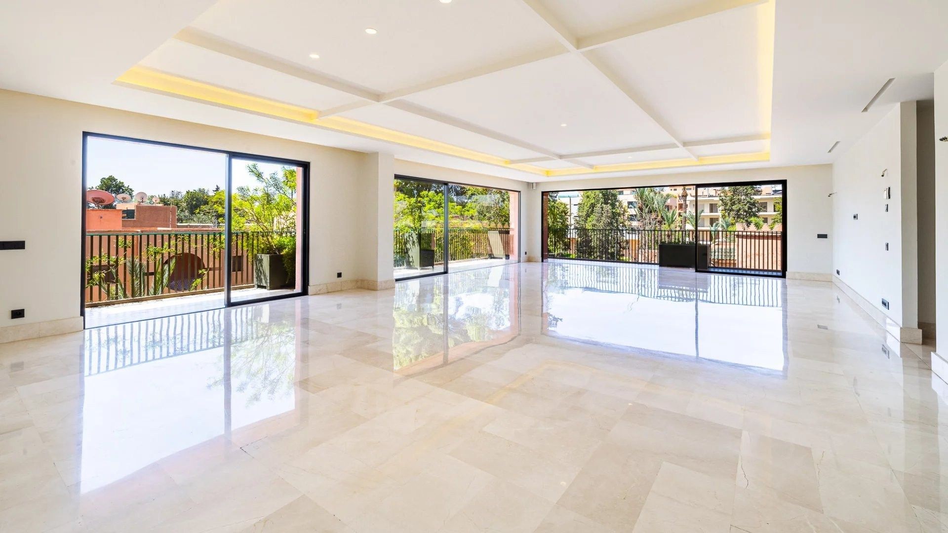 Rent Apartment 4&nbsp;rooms 247&nbsp;m² Marrakech
