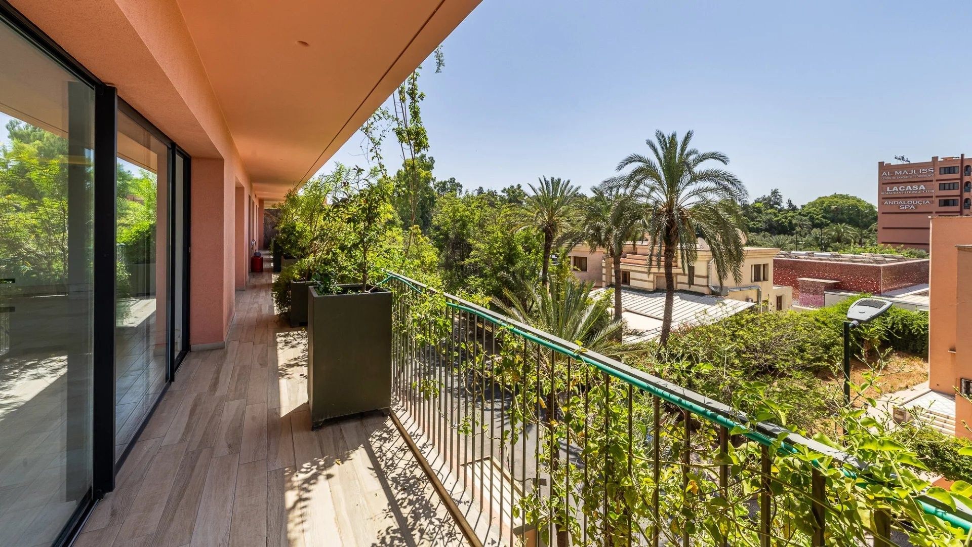 Rent Apartment 4&nbsp;rooms 247&nbsp;m² Marrakech
