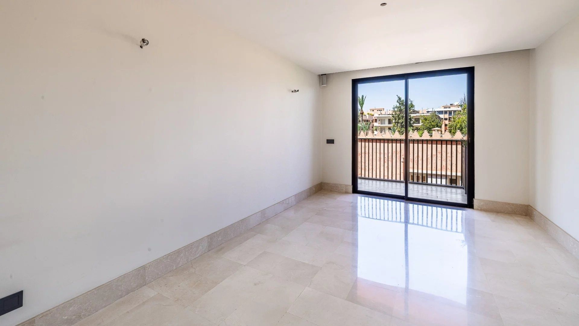 Rent Apartment 4&nbsp;rooms 247&nbsp;m² Marrakech
