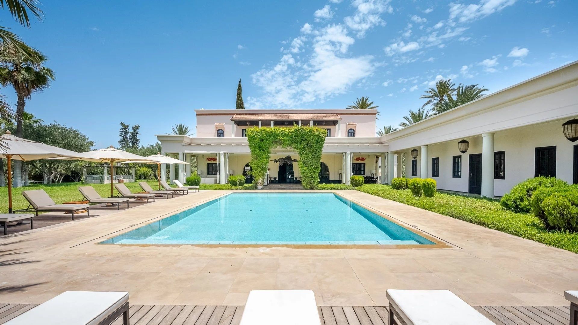 Buy Villa 9&nbsp;rooms 900&nbsp;m² Marrakech
