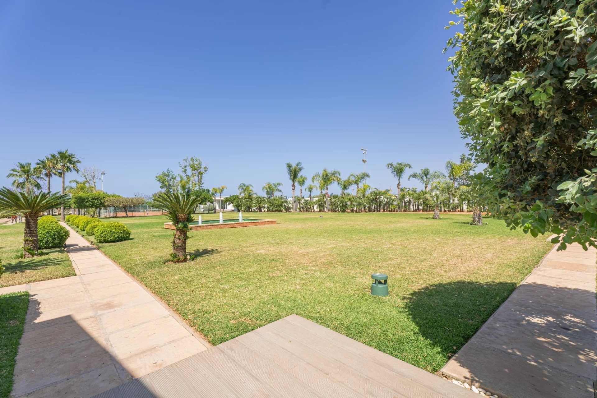 Acheter Villa 18&nbsp;pièces 12500&nbsp;m² Nador