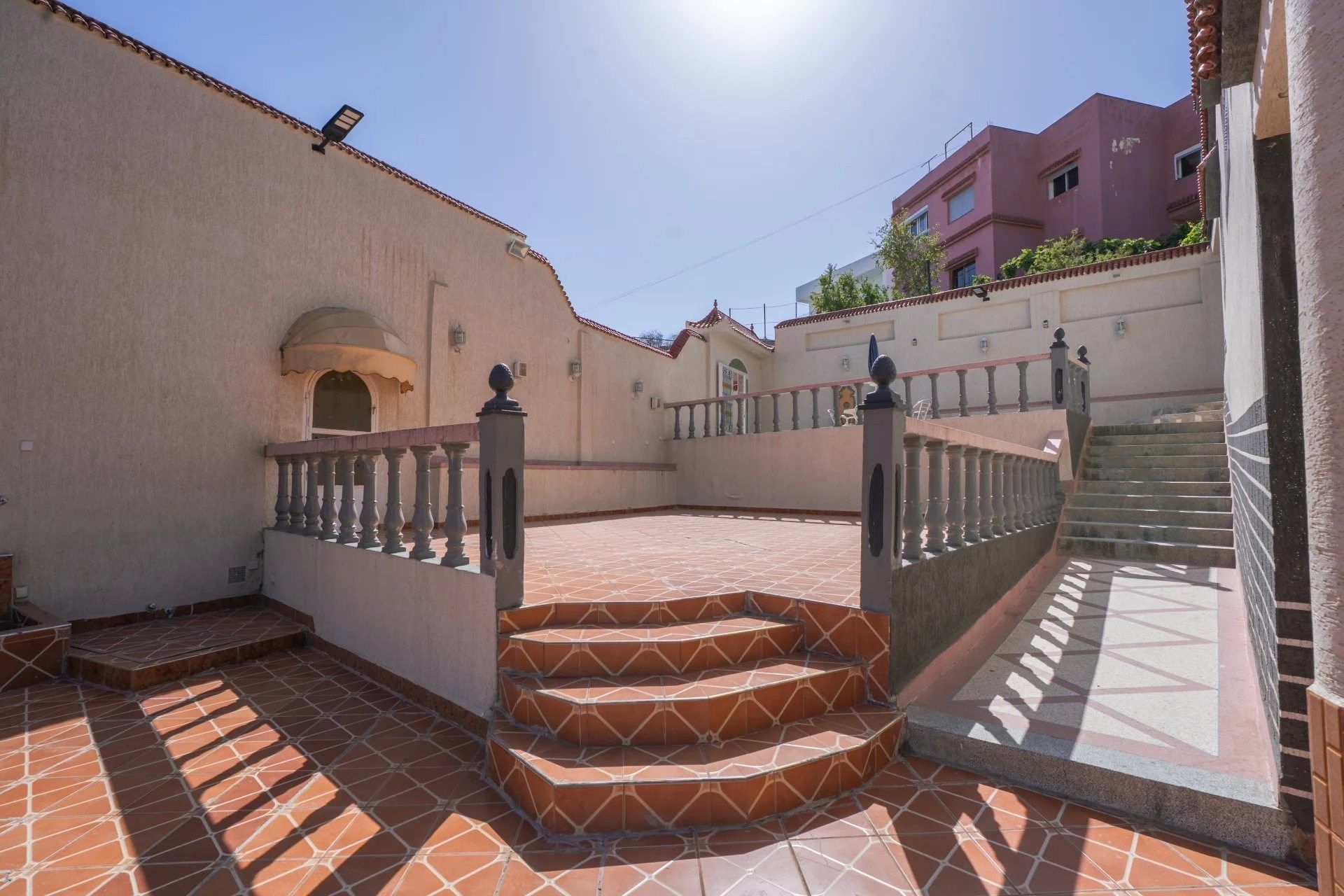 Acheter Villa 14&nbsp;pièces 2000&nbsp;m² Tanger