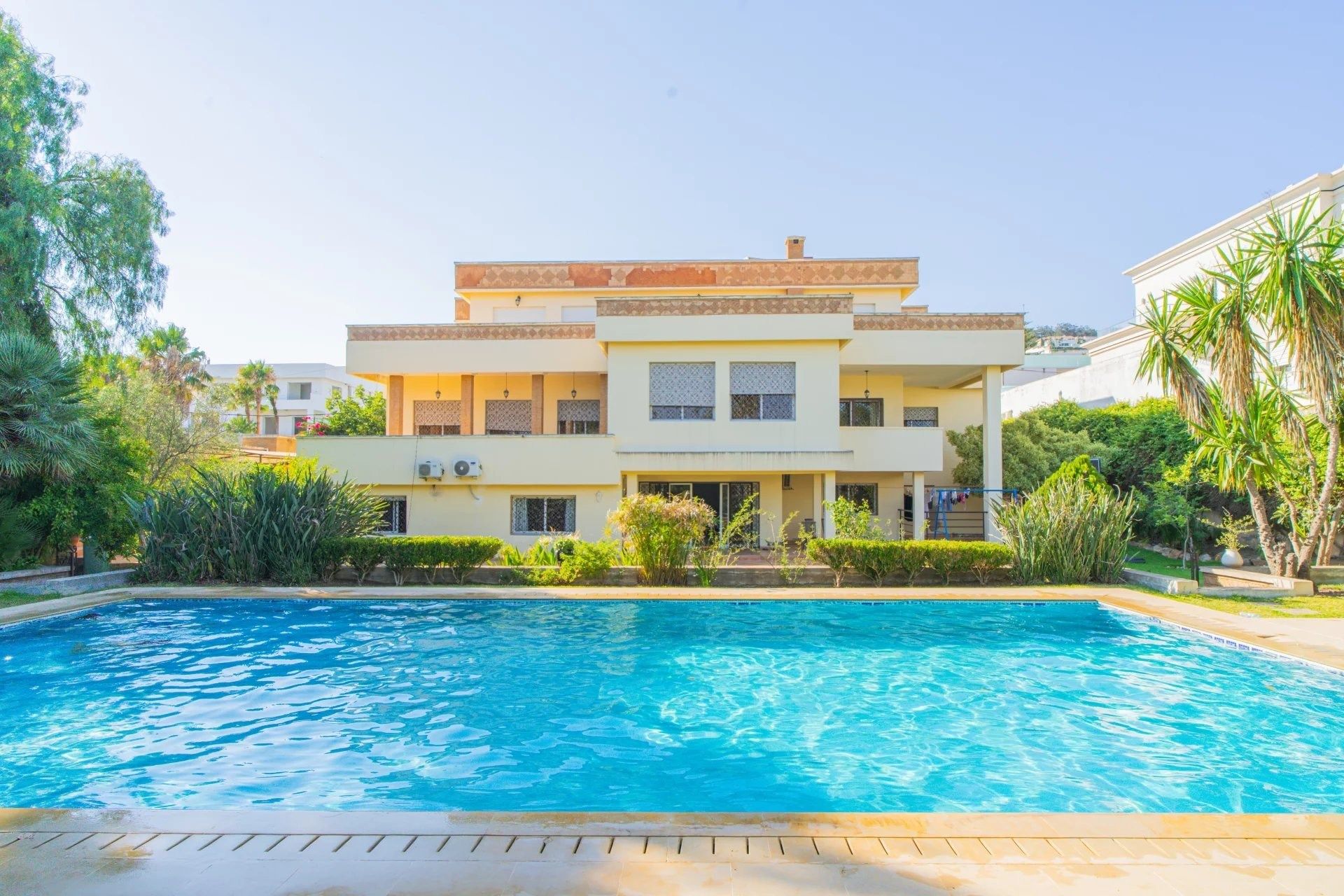 Acheter Villa 12&nbsp;pièces 1033&nbsp;m² Tanger