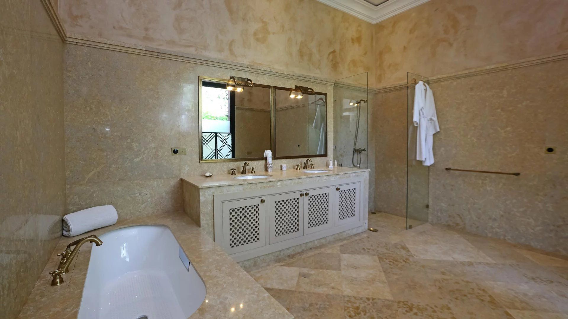 Buy Villa 18&nbsp;rooms 3400&nbsp;m² Marrakech