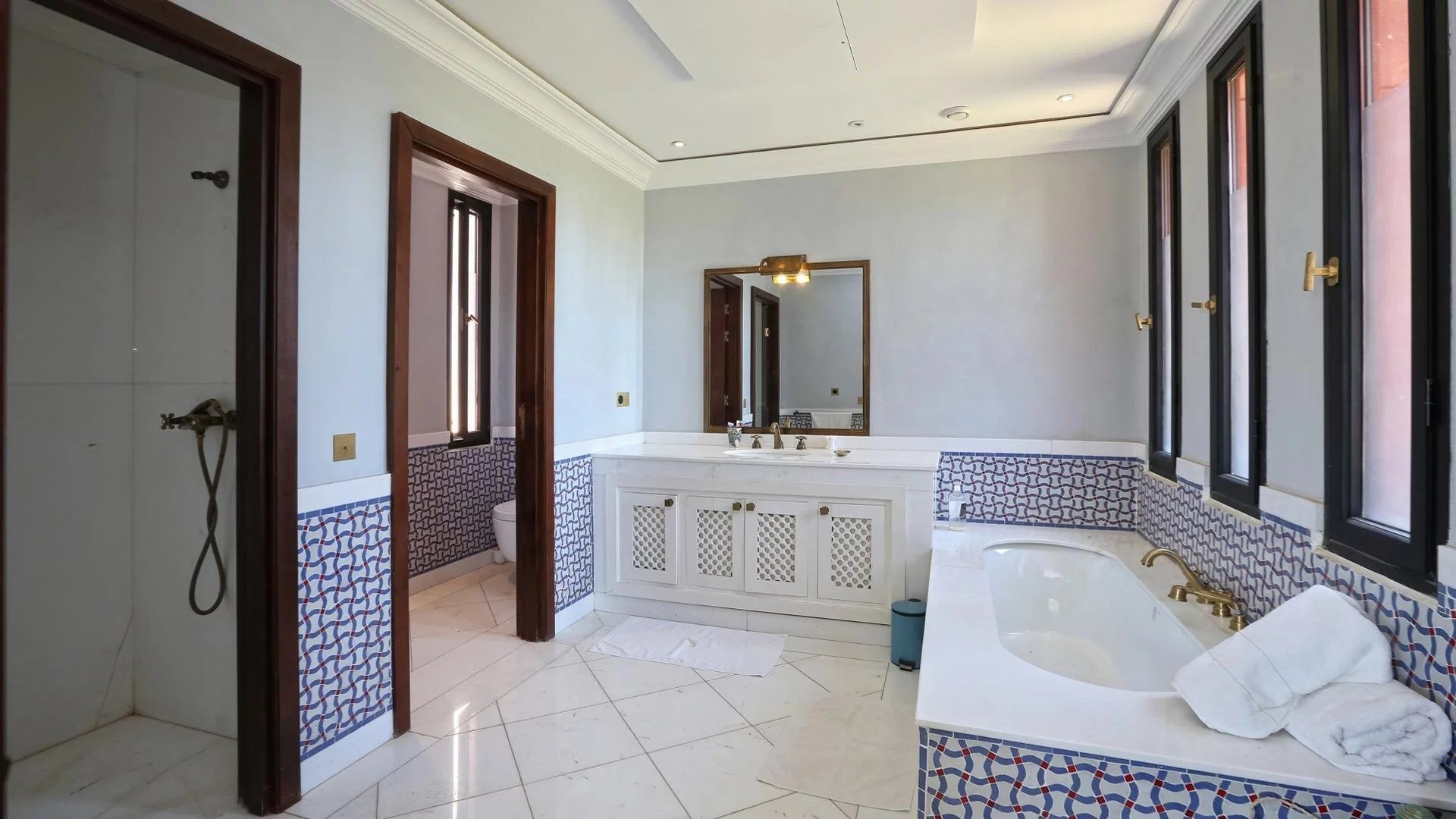 Buy Villa 18&nbsp;rooms 3400&nbsp;m² Marrakech