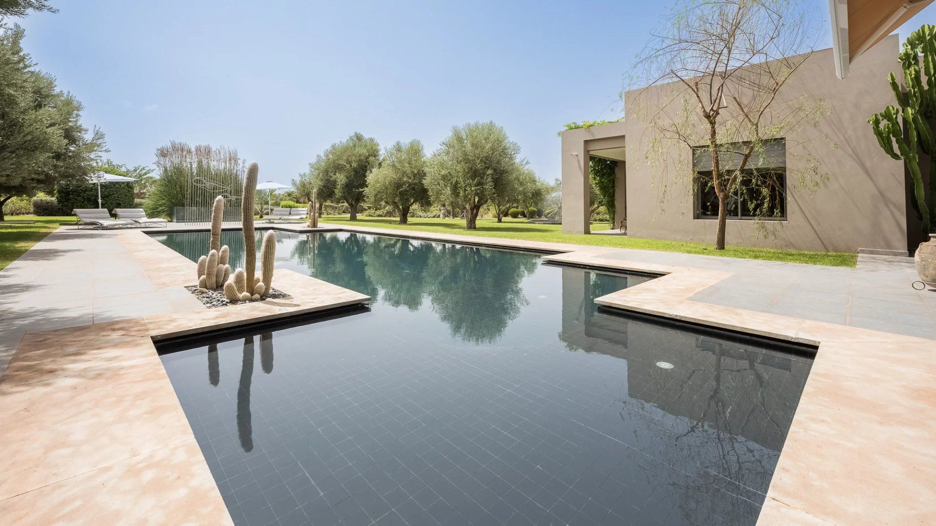 Buy Villa 9&nbsp;rooms 700&nbsp;m² Marrakech