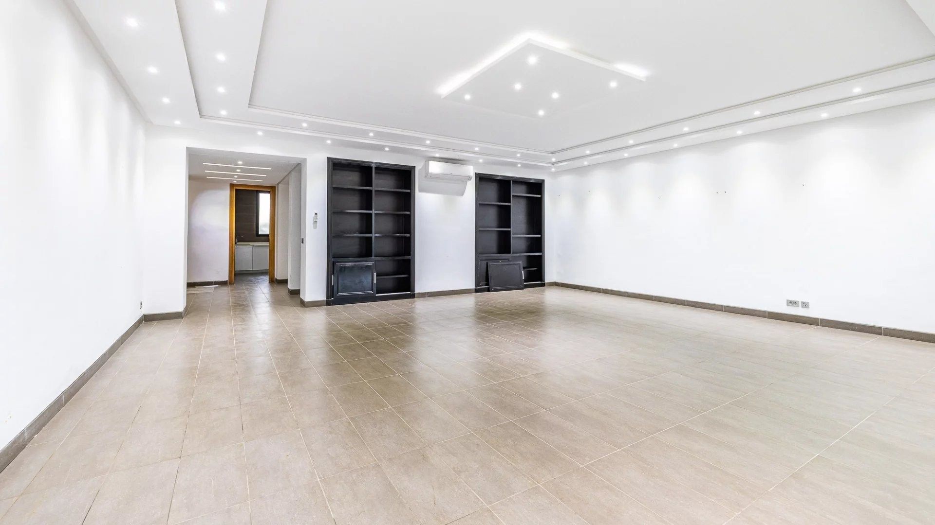 Buy Apartment 4&nbsp;rooms 187&nbsp;m² Casablanca