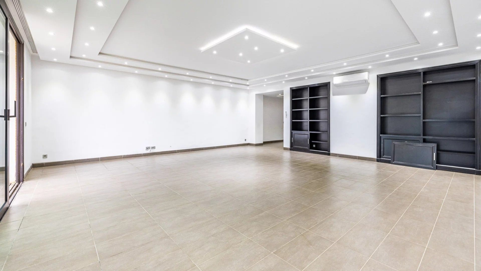 Buy Apartment 4&nbsp;rooms 187&nbsp;m² Casablanca