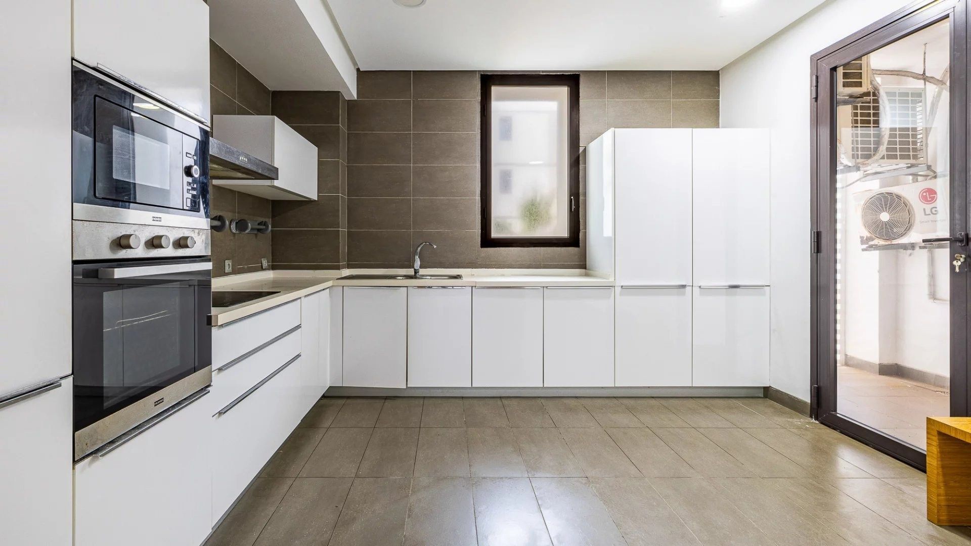 Buy Apartment 4&nbsp;rooms 187&nbsp;m² Casablanca