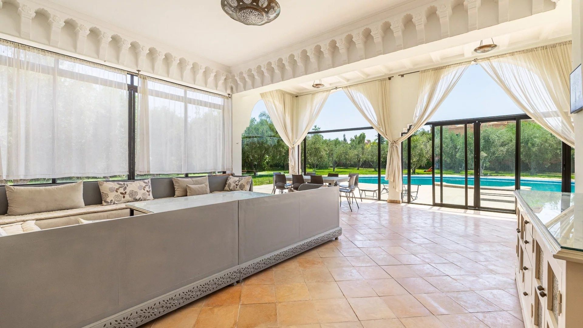 Louer Villa 12&nbsp;pièces 1000&nbsp;m² Marrakech