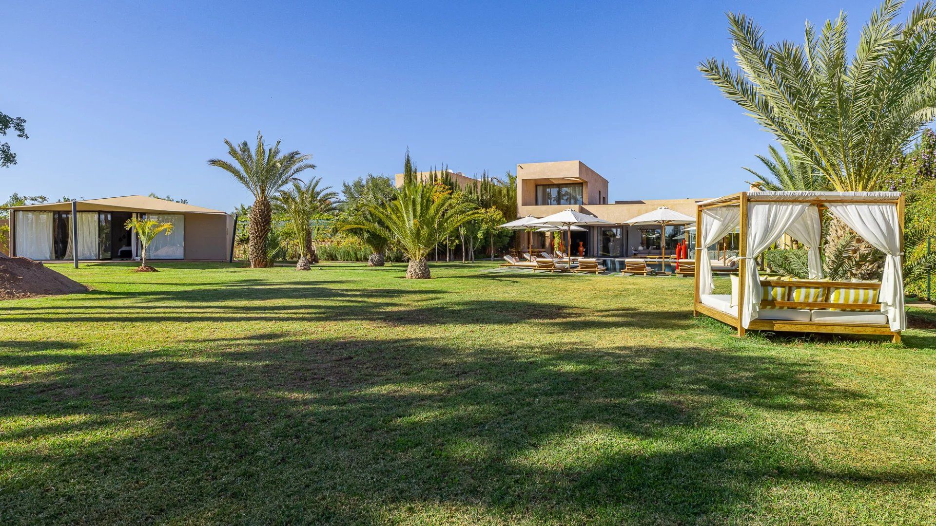 Buy Villa 11&nbsp;rooms 510&nbsp;m² Marrakech