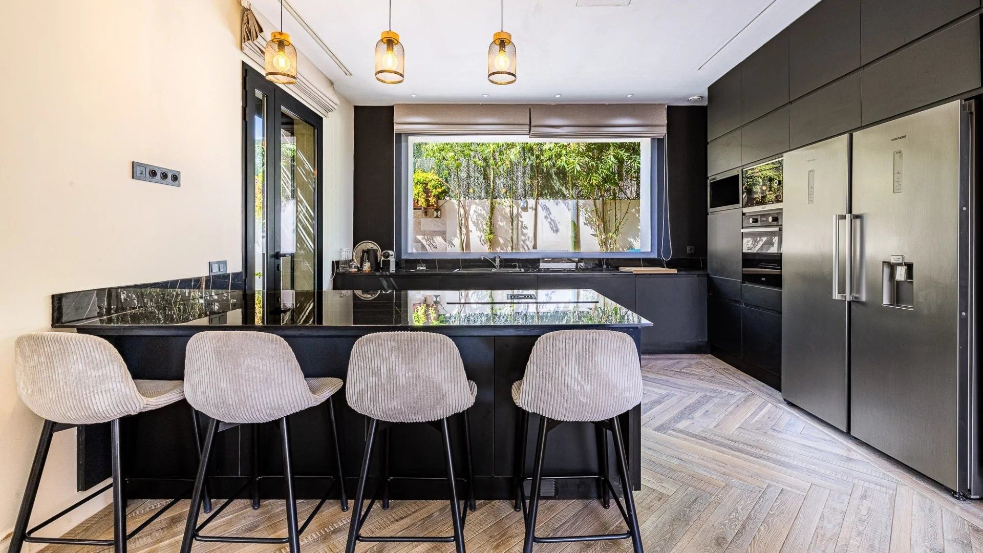 Louer Villa 8&nbsp;pièces 420&nbsp;m² Marrakech