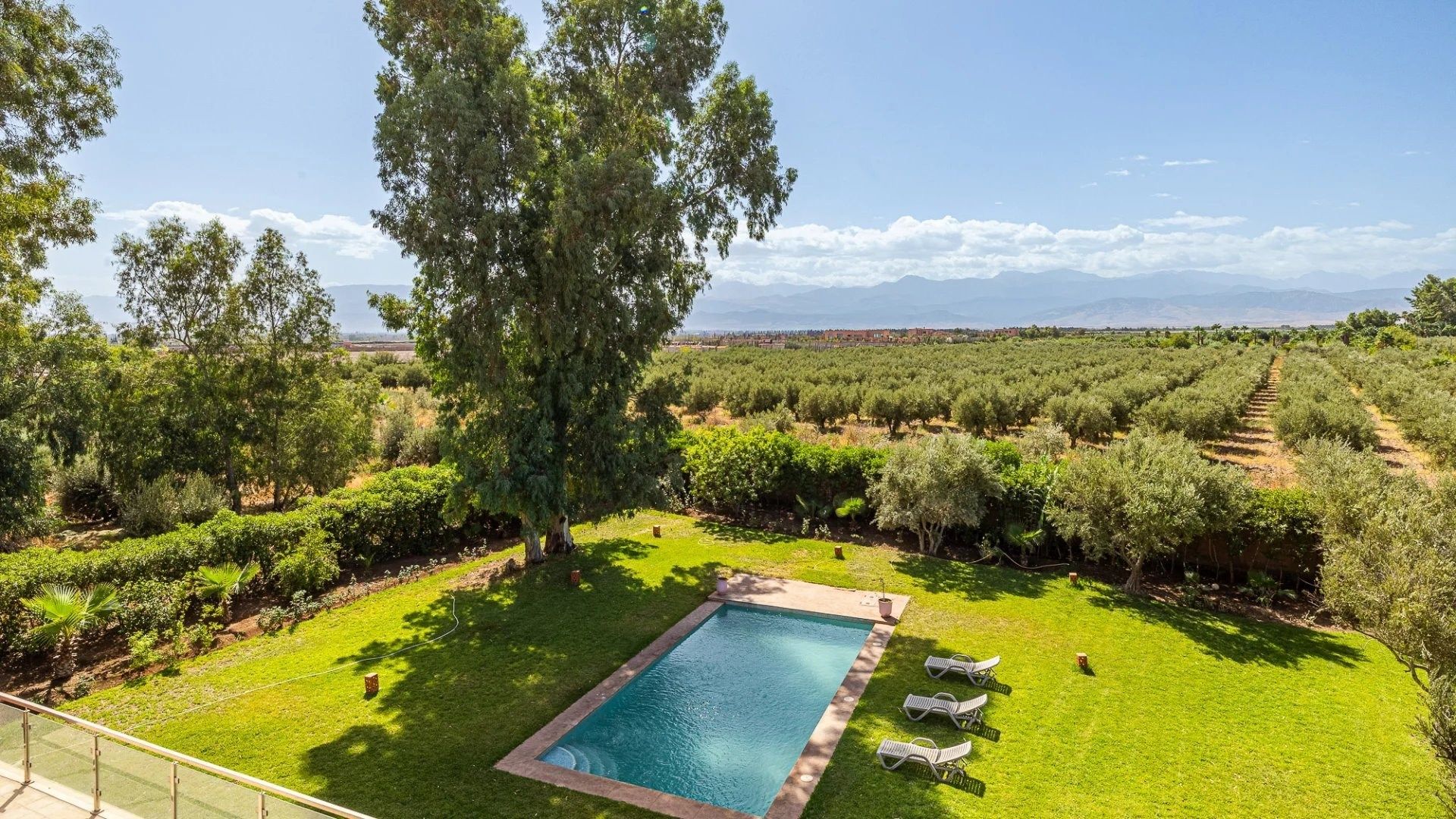 Louer Villa 6&nbsp;pièces 400&nbsp;m² Marrakech
