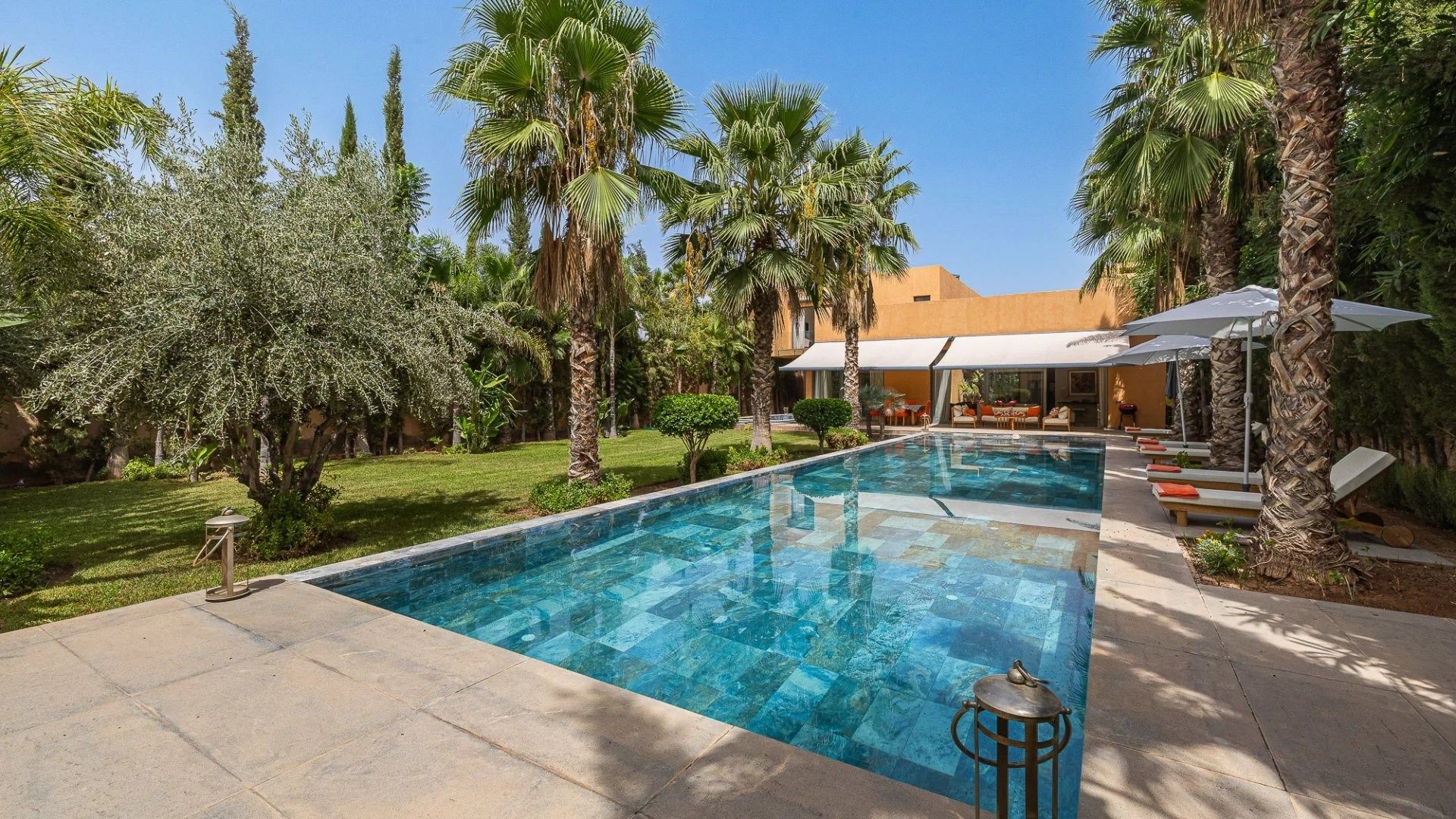 Louer Villa 7&nbsp;pièces 450&nbsp;m² Marrakech