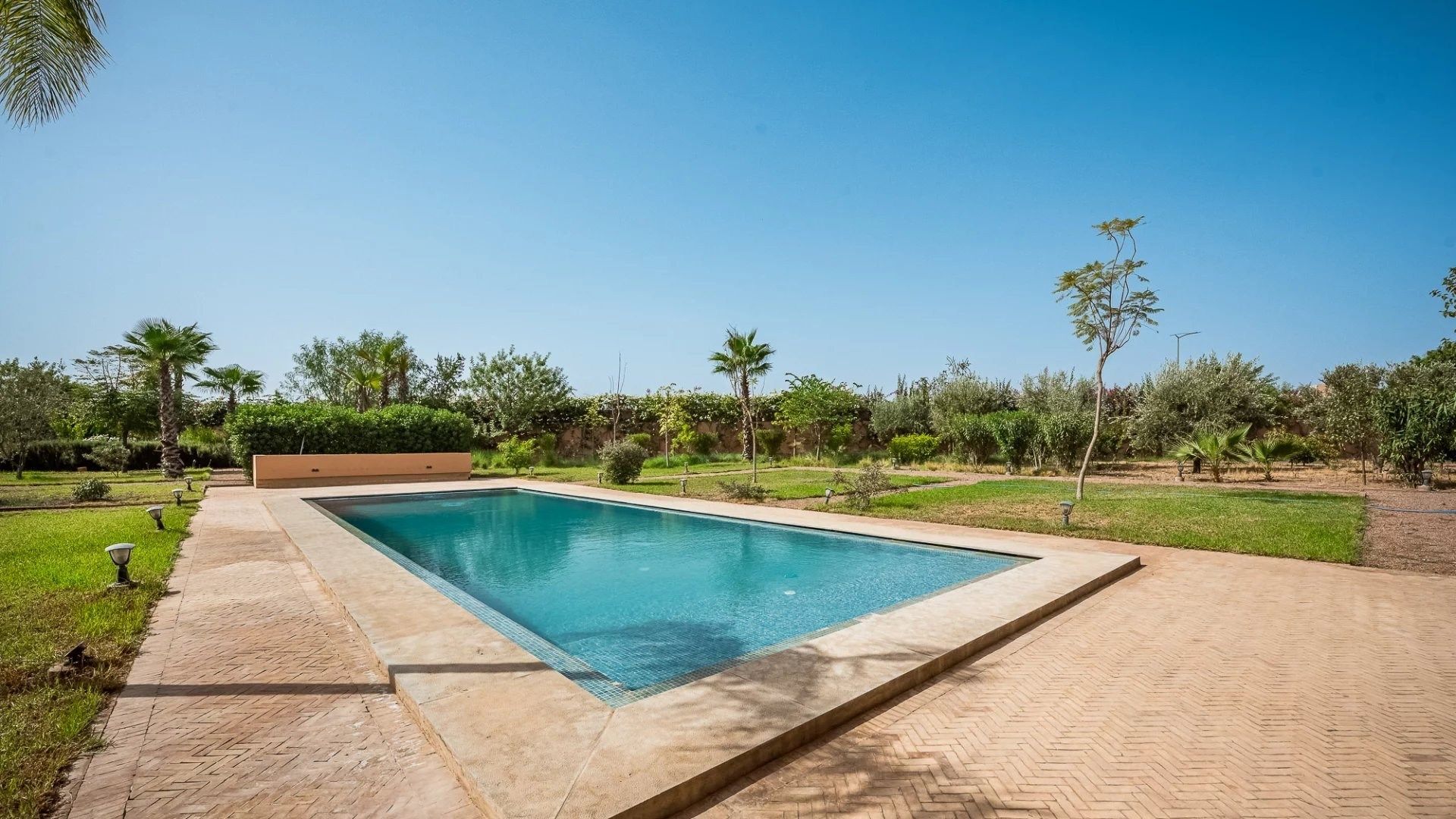Louer Villa 7&nbsp;pièces 750&nbsp;m² Marrakech