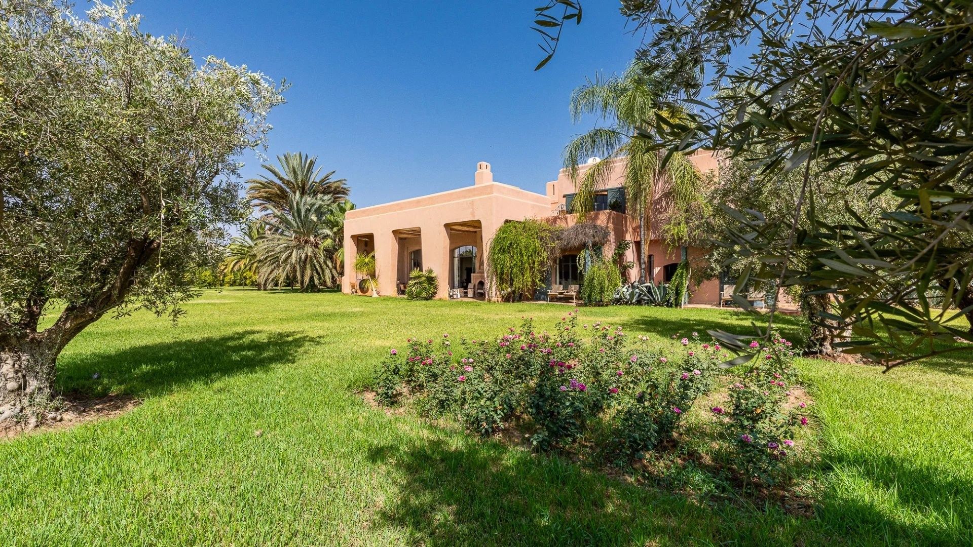 Acheter Villa 8&nbsp;pièces 650&nbsp;m² Ait Ourir