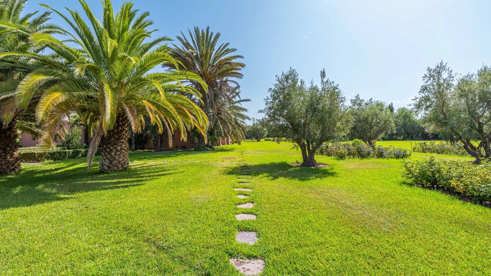 Acheter Villa 8&nbsp;pièces 650&nbsp;m² Ait Ourir