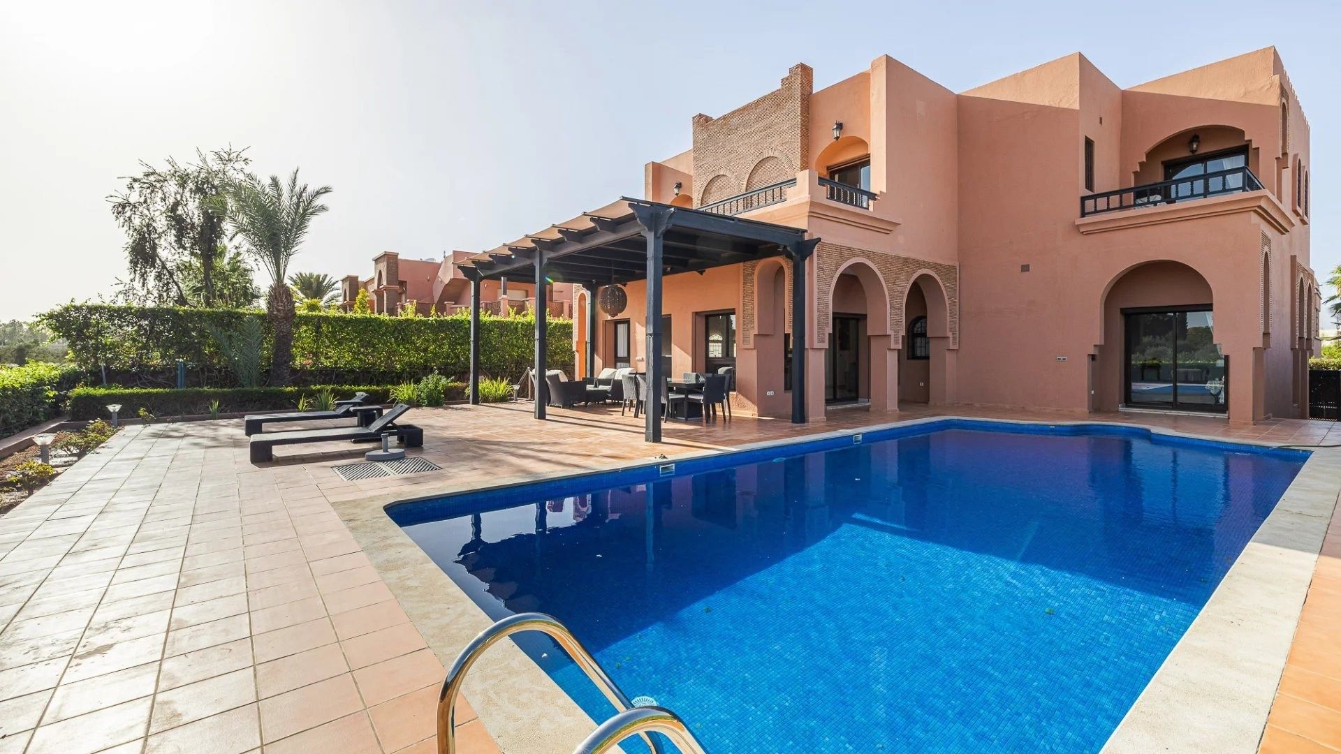 Louer Villa 8&nbsp;pièces 400&nbsp;m² Marrakech