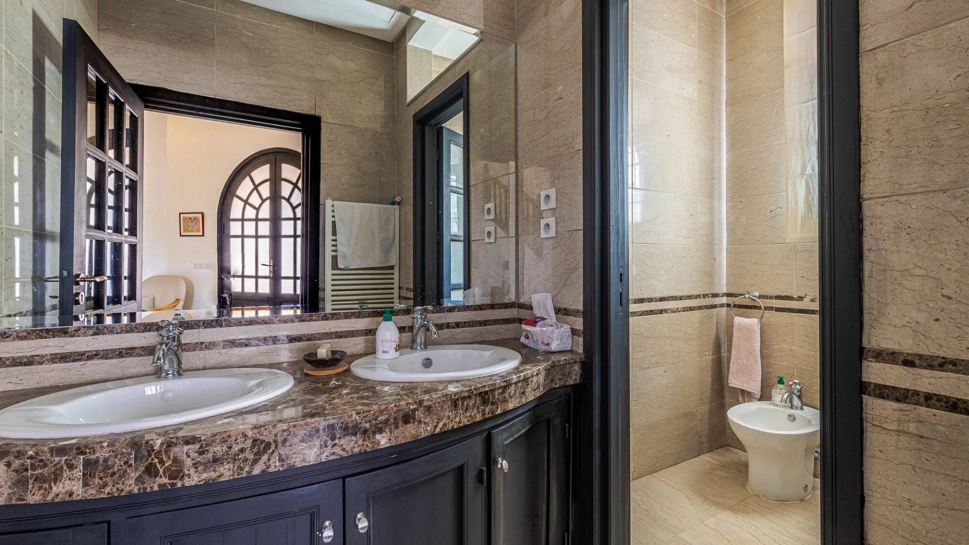 Louer Villa 8&nbsp;pièces 400&nbsp;m² Marrakech