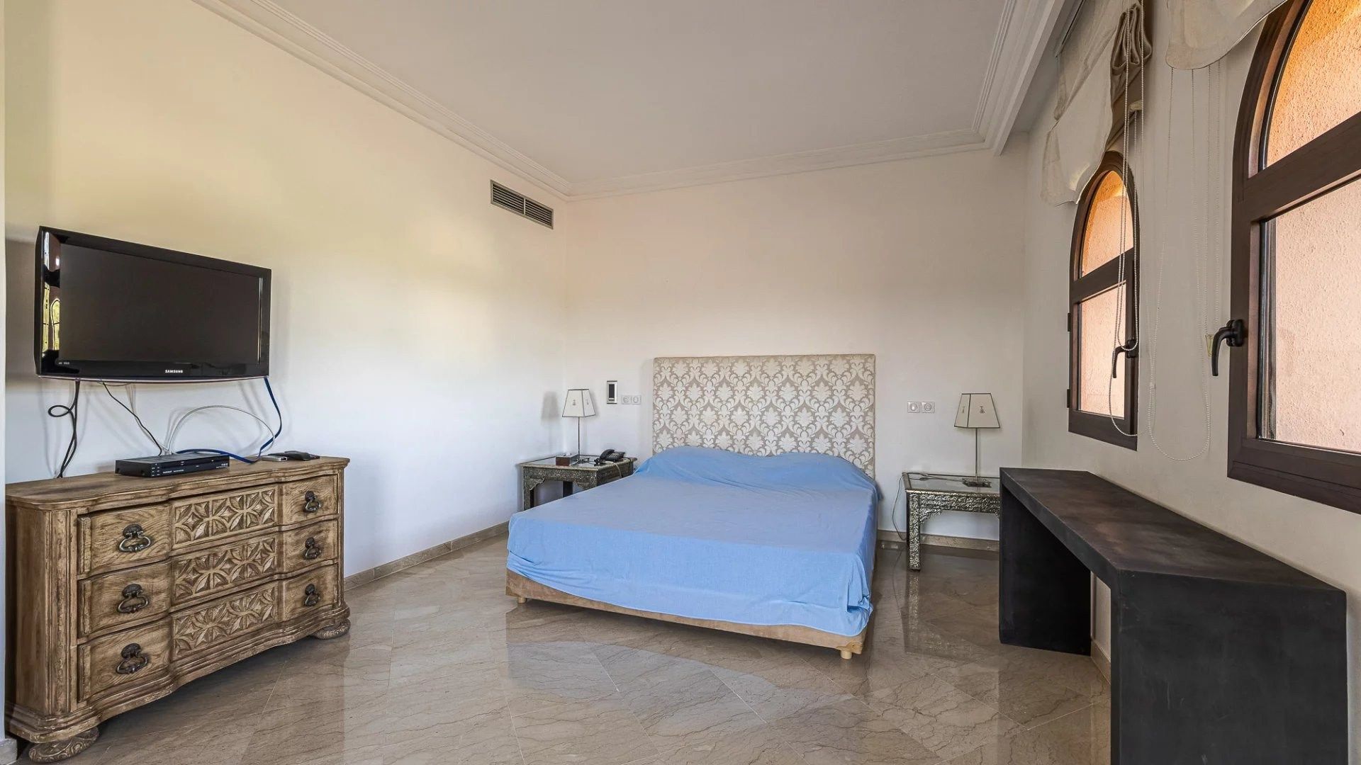 Louer Villa 8&nbsp;pièces 400&nbsp;m² Marrakech