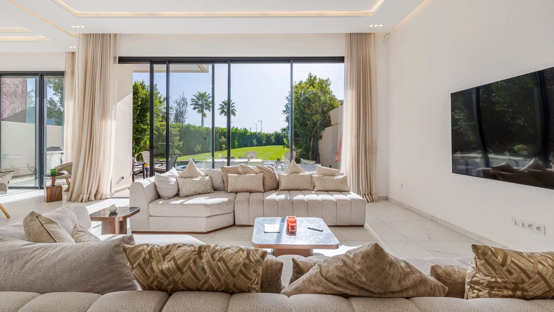 Louer Villa 7&nbsp;pièces 560&nbsp;m² Marrakech