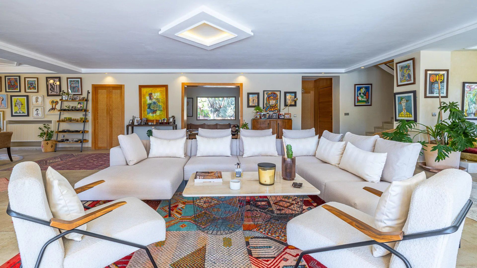 Buy Villa 14&nbsp;rooms 580&nbsp;m² Marrakech