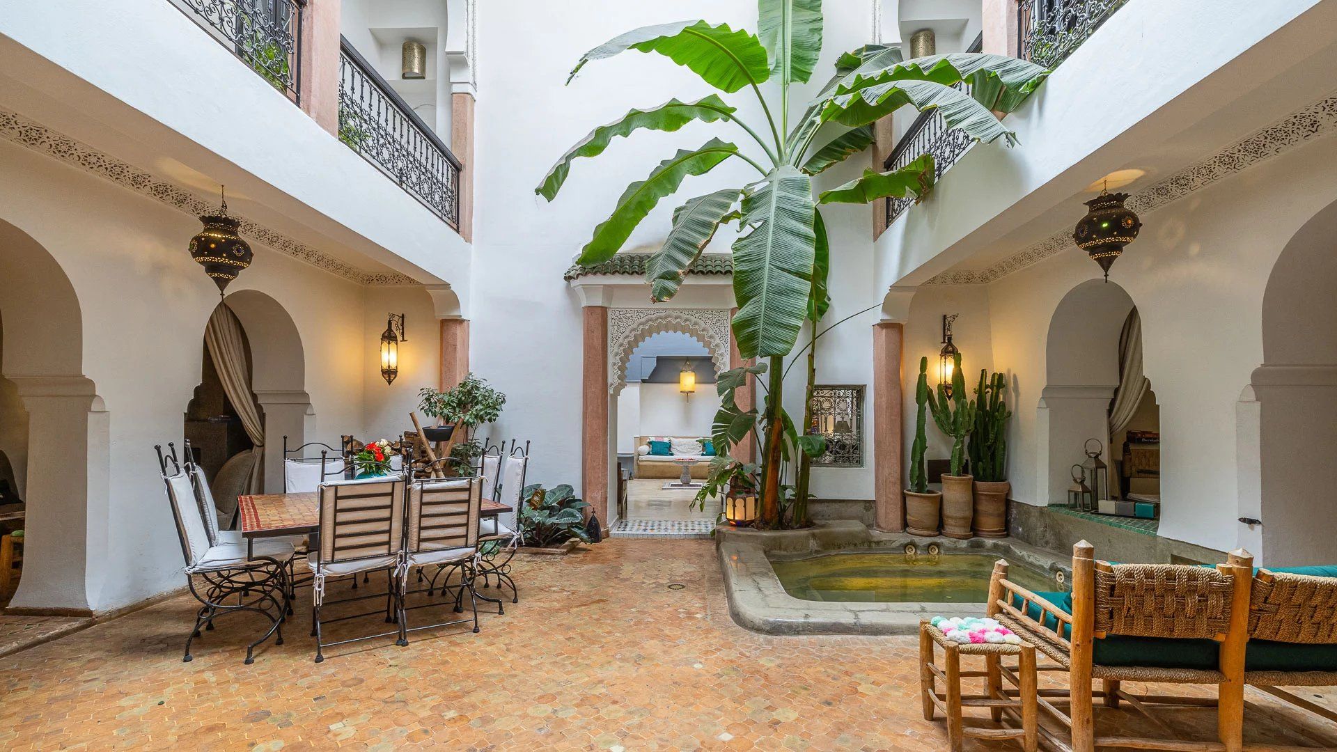 Buy Riad 14 rooms 380 m² Marrakech