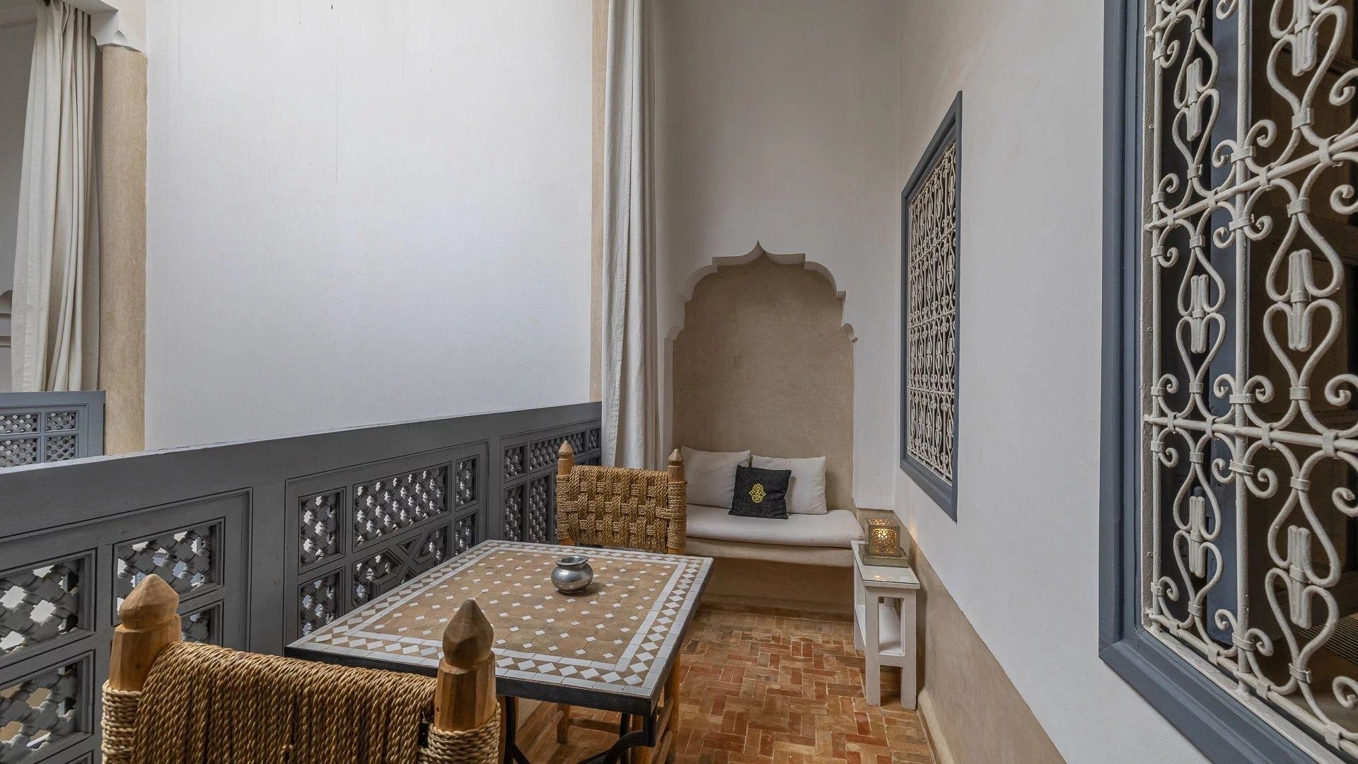 Buy Riad 14 rooms 380 m² Marrakech
