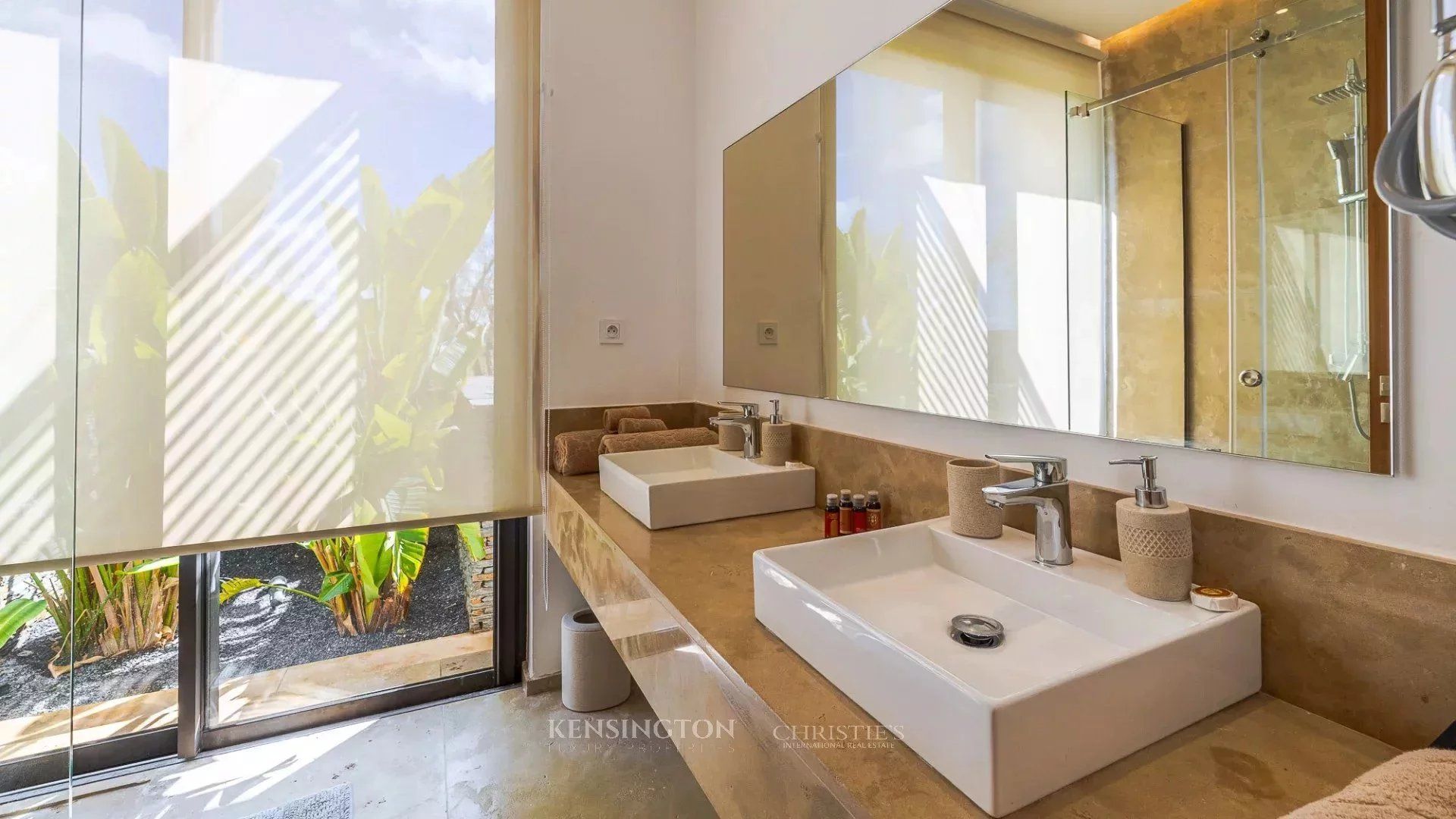 Louer Villa 8 pièces 550 m² Marrakech