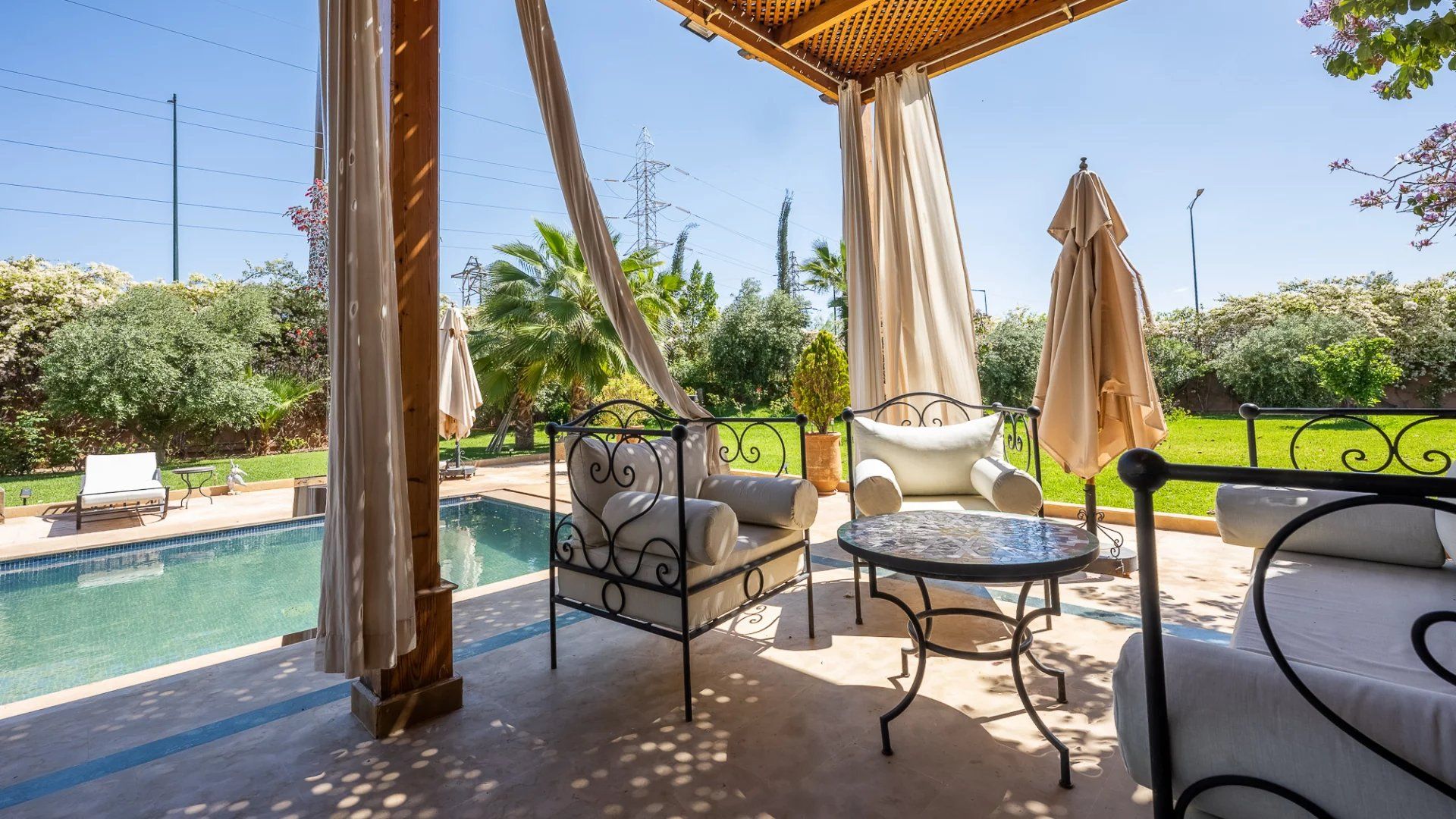 Buy Villa 6&nbsp;rooms 350&nbsp;m² Marrakech