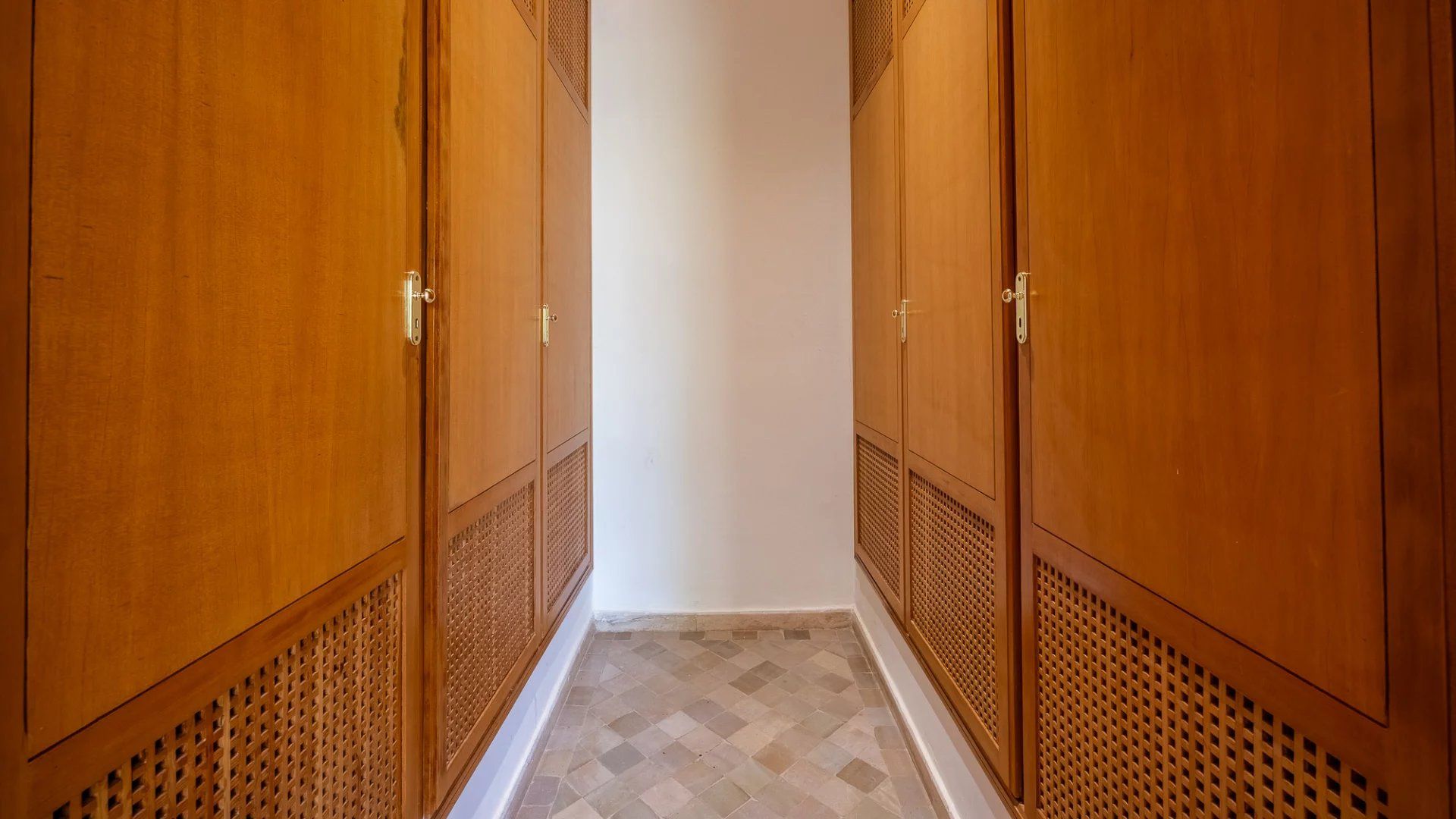 Buy Villa 6&nbsp;rooms 350&nbsp;m² Marrakech