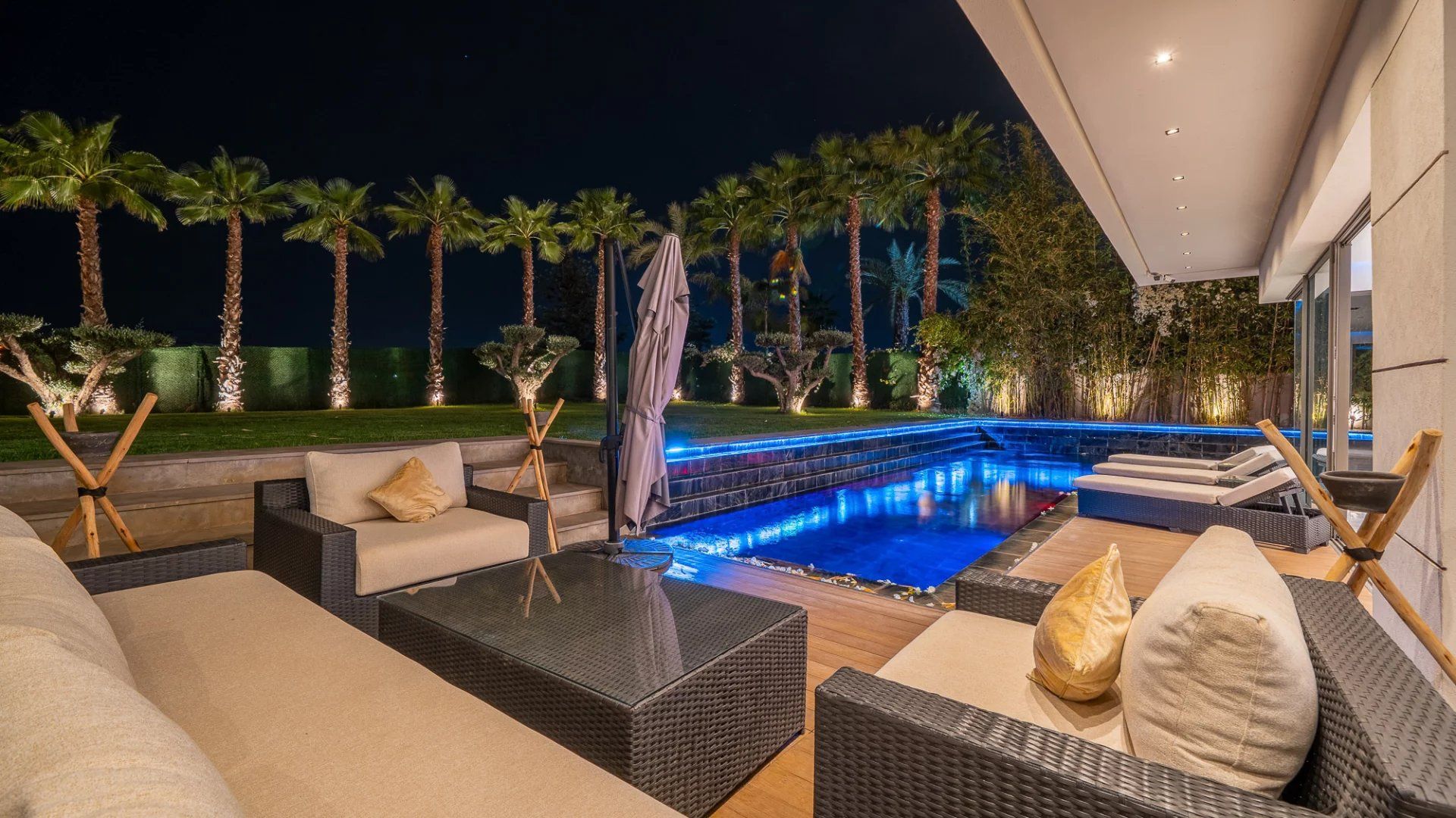 Buy Villa 8&nbsp;rooms 680&nbsp;m² Marrakech