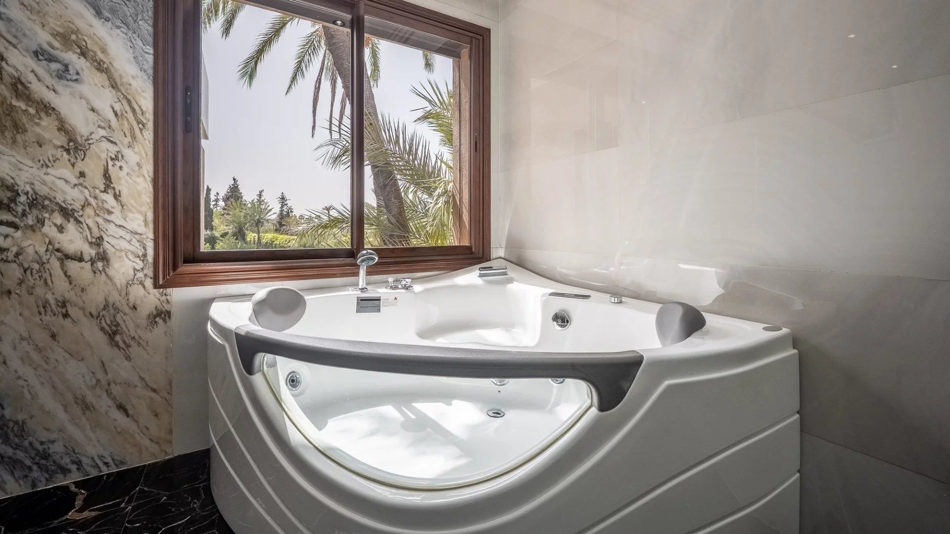 Buy Villa 15&nbsp;rooms 1394&nbsp;m² Marrakech