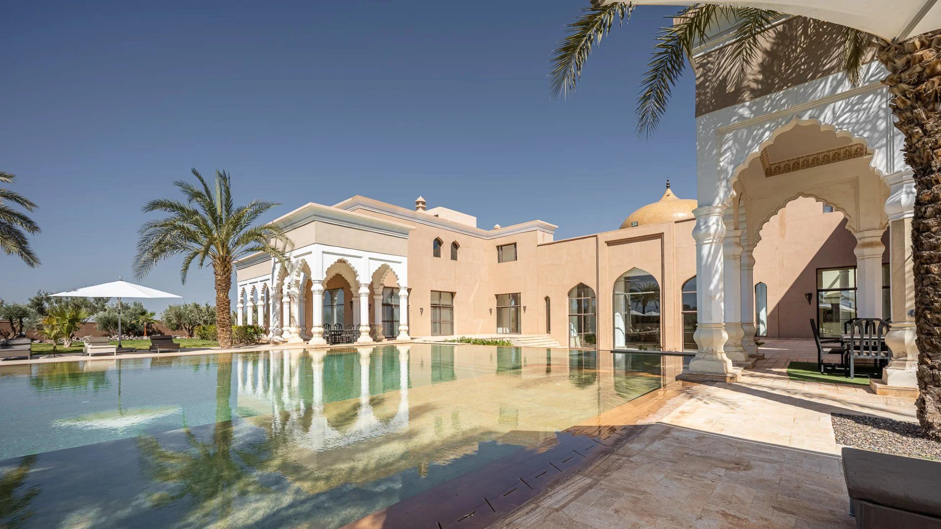 Louer Villa 13 pièces 3200 m² Marrakech