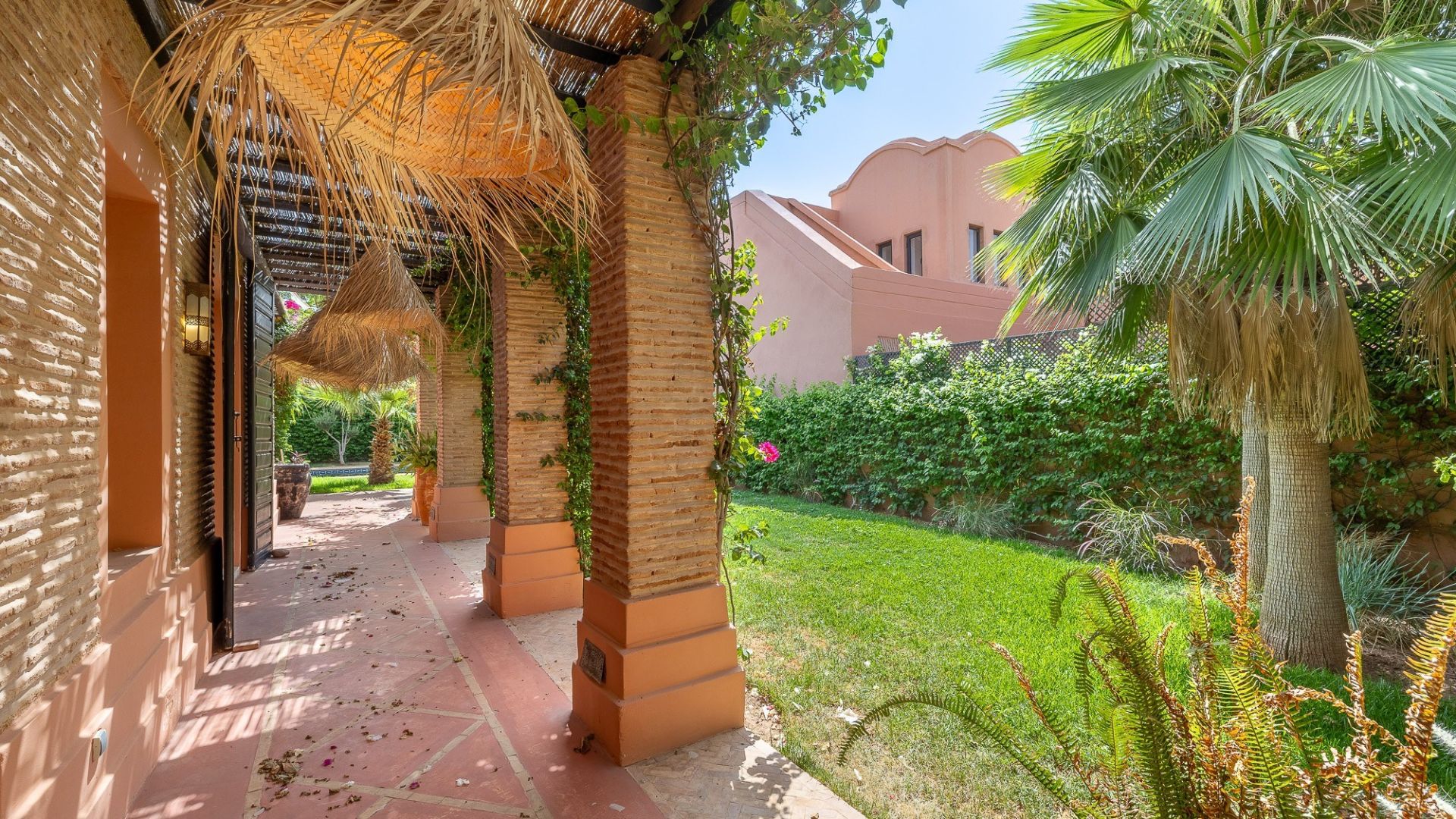 Buy Villa 6&nbsp;rooms 450&nbsp;m² Marrakech