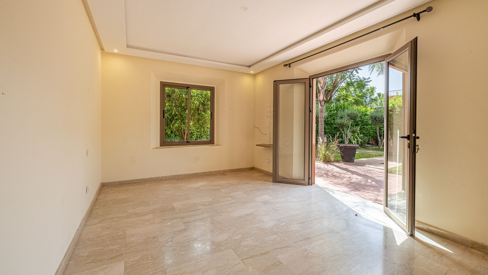 Buy Villa 6&nbsp;rooms 450&nbsp;m² Marrakech