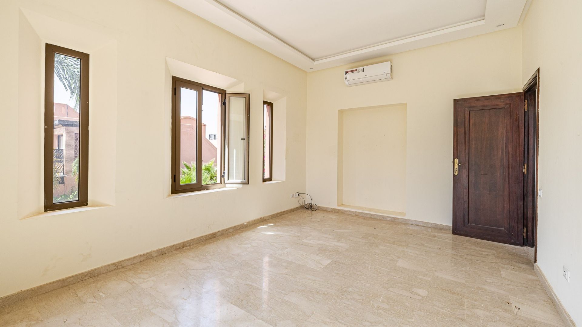 Buy Villa 6&nbsp;rooms 450&nbsp;m² Marrakech