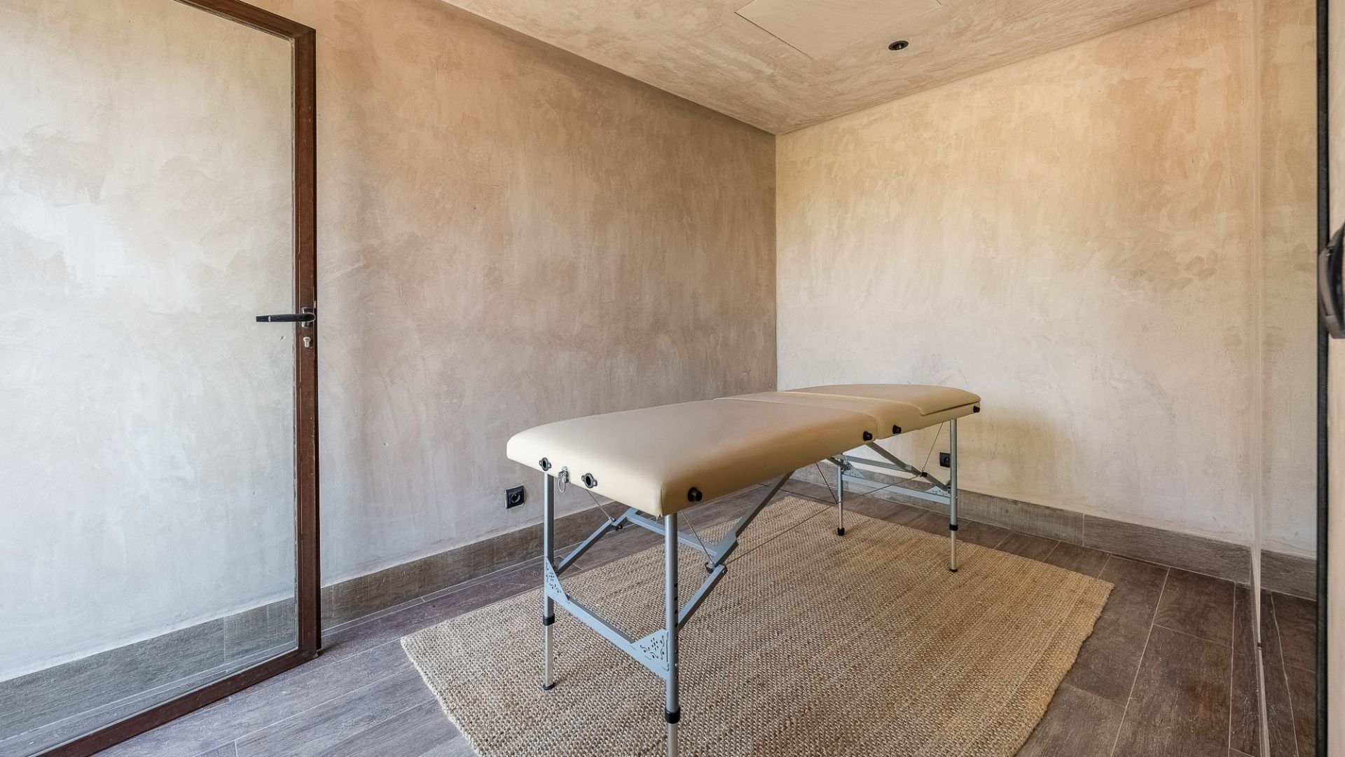 Rent Villa 7 rooms 300 m² Marrakech