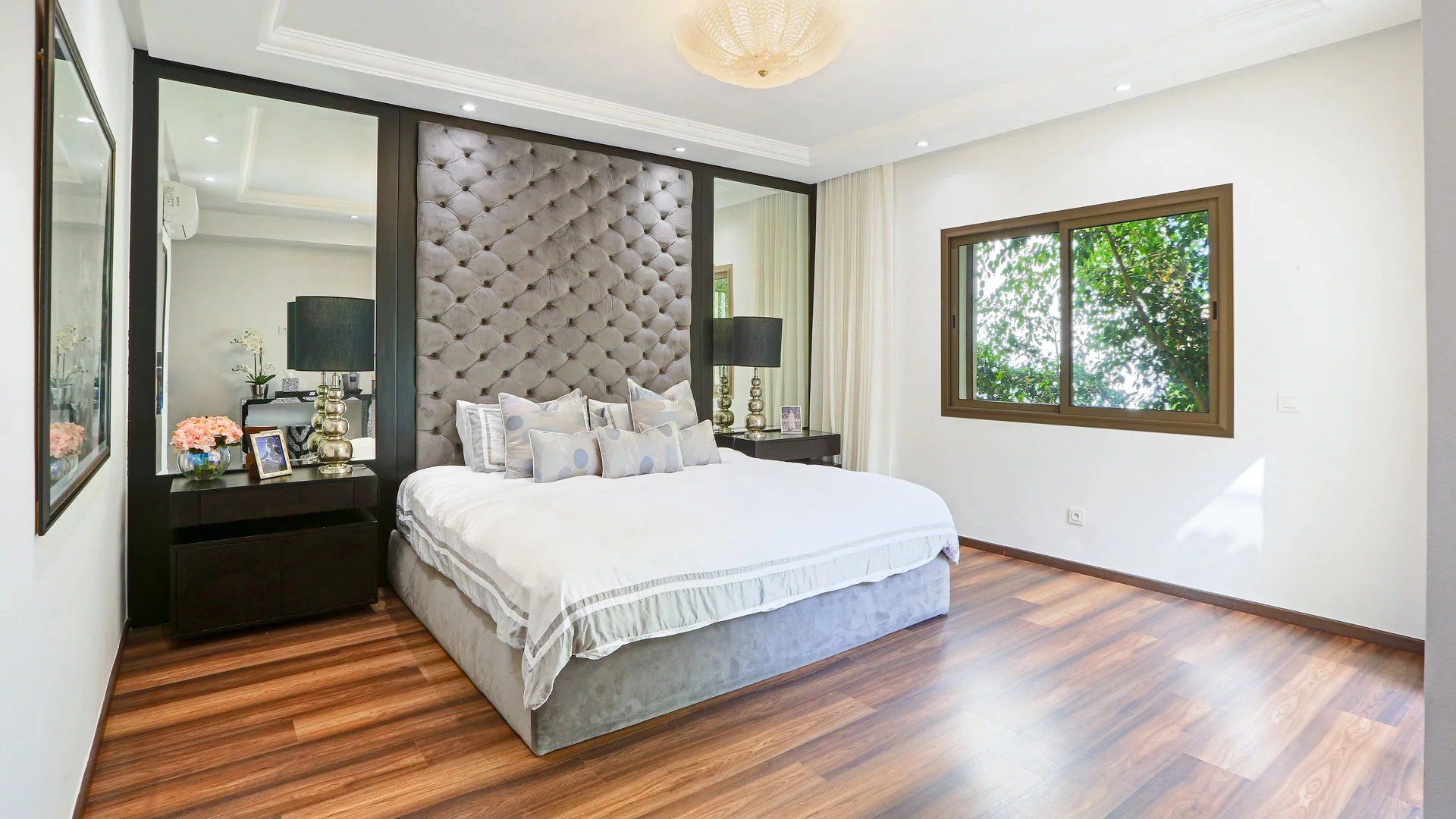 Buy House 6&nbsp;rooms 500&nbsp;m² Casablanca