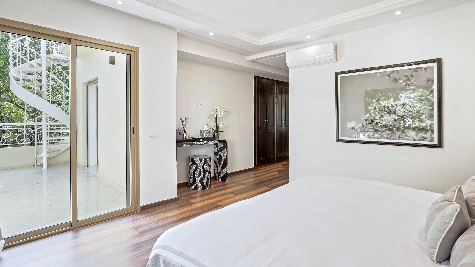 Buy House 6&nbsp;rooms 500&nbsp;m² Casablanca