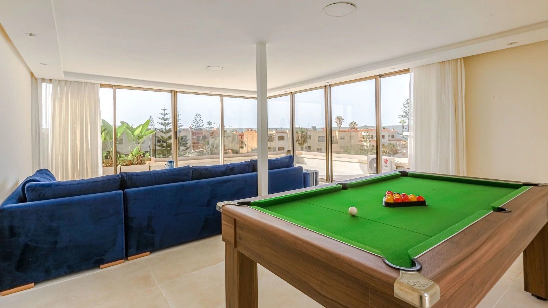 Buy House 6&nbsp;rooms 500&nbsp;m² Casablanca