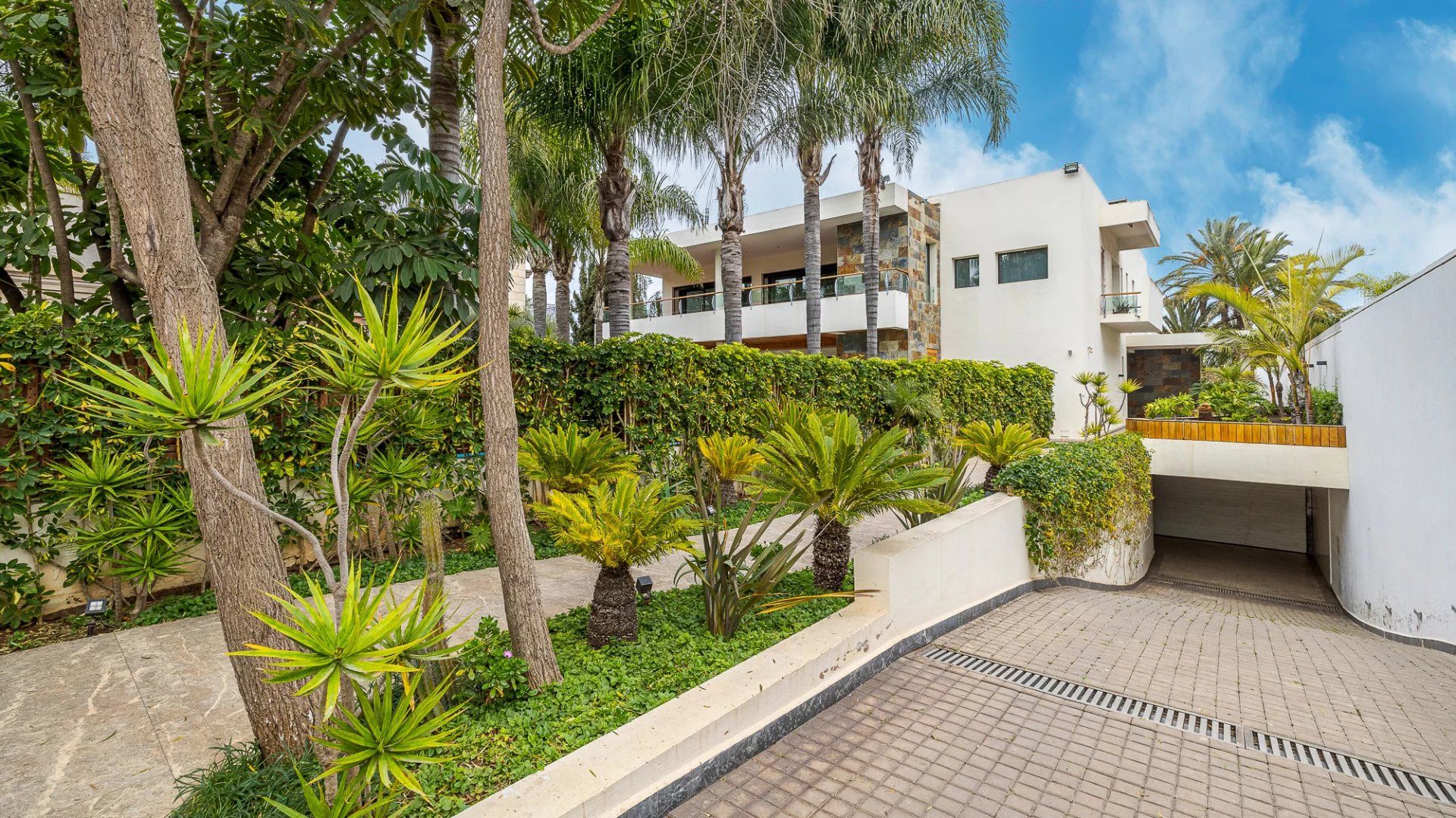 Louer Villa 7 pièces 760 m² Casablanca