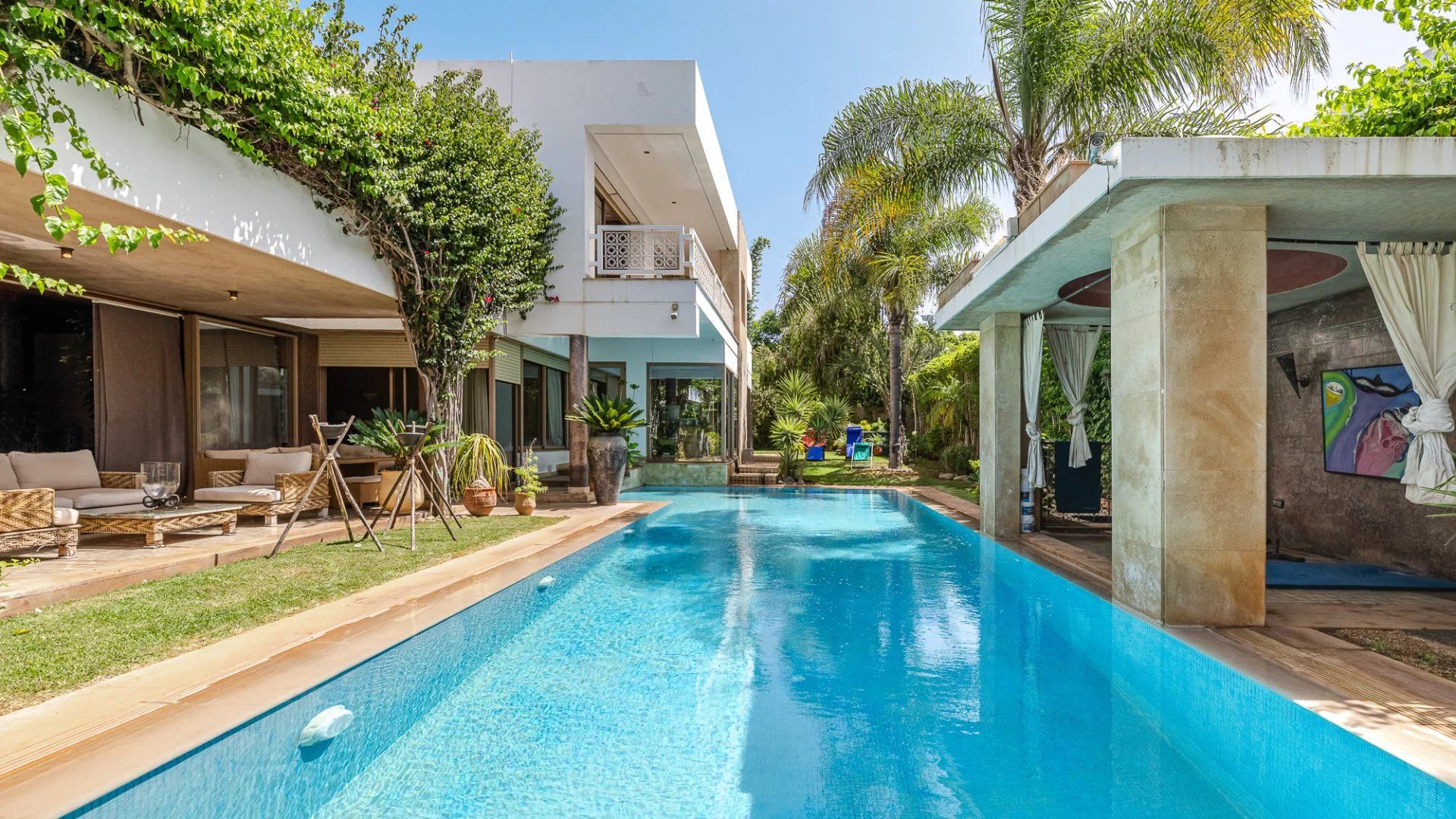 Buy Villa 10 rooms 800 m² Rabat