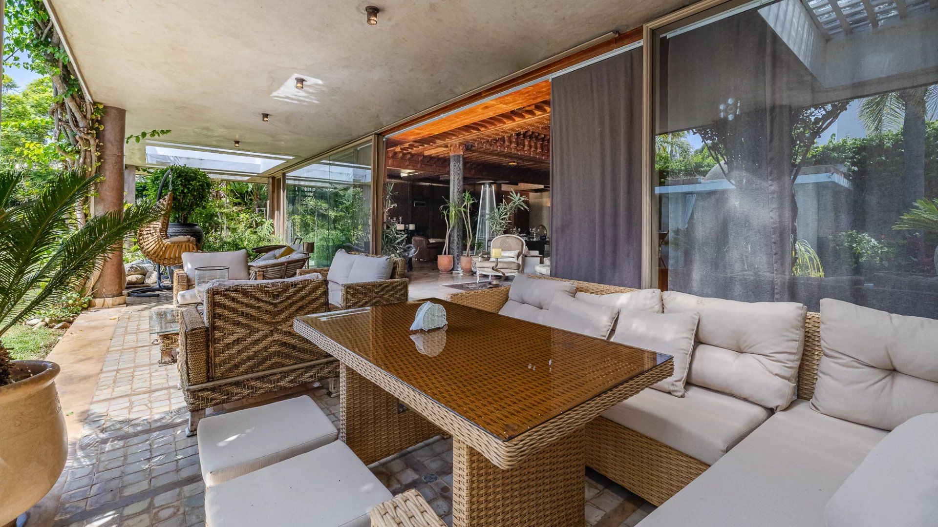 Buy Villa 10 rooms 800 m² Rabat