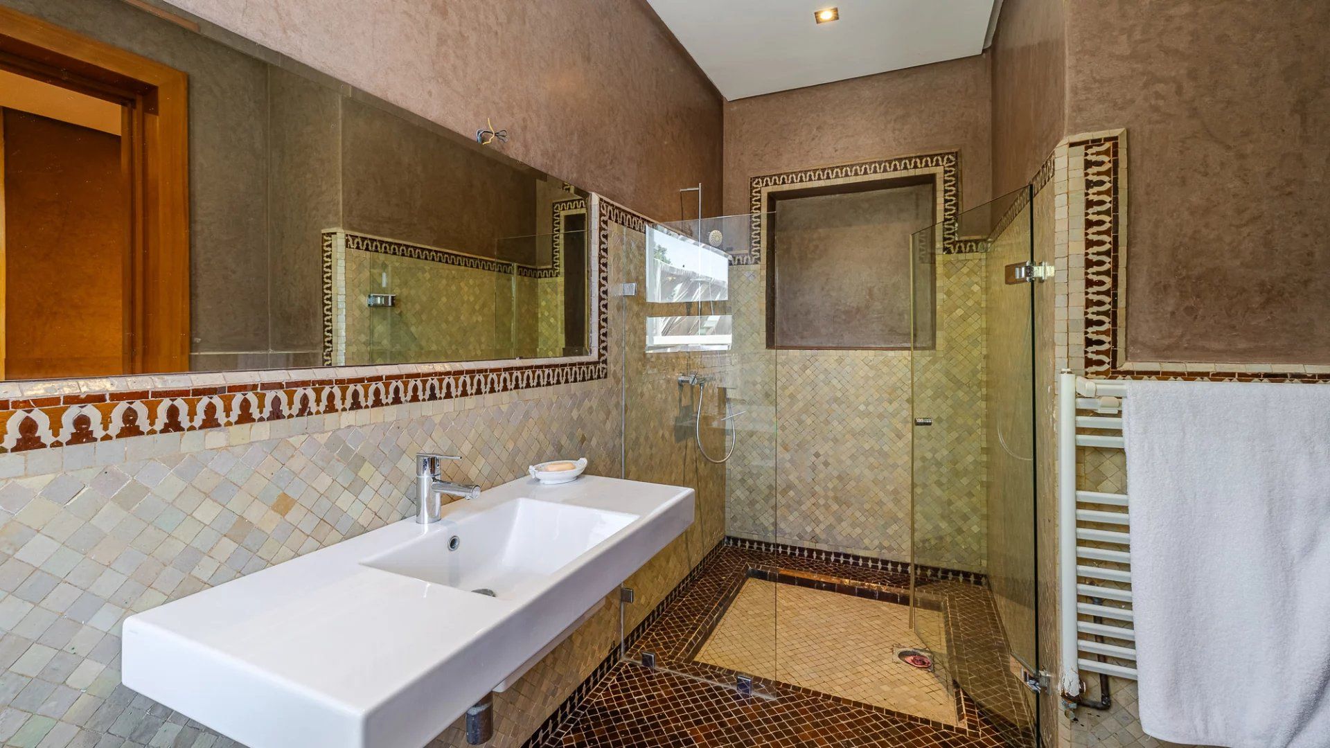 Buy Villa 10 rooms 800 m² Rabat