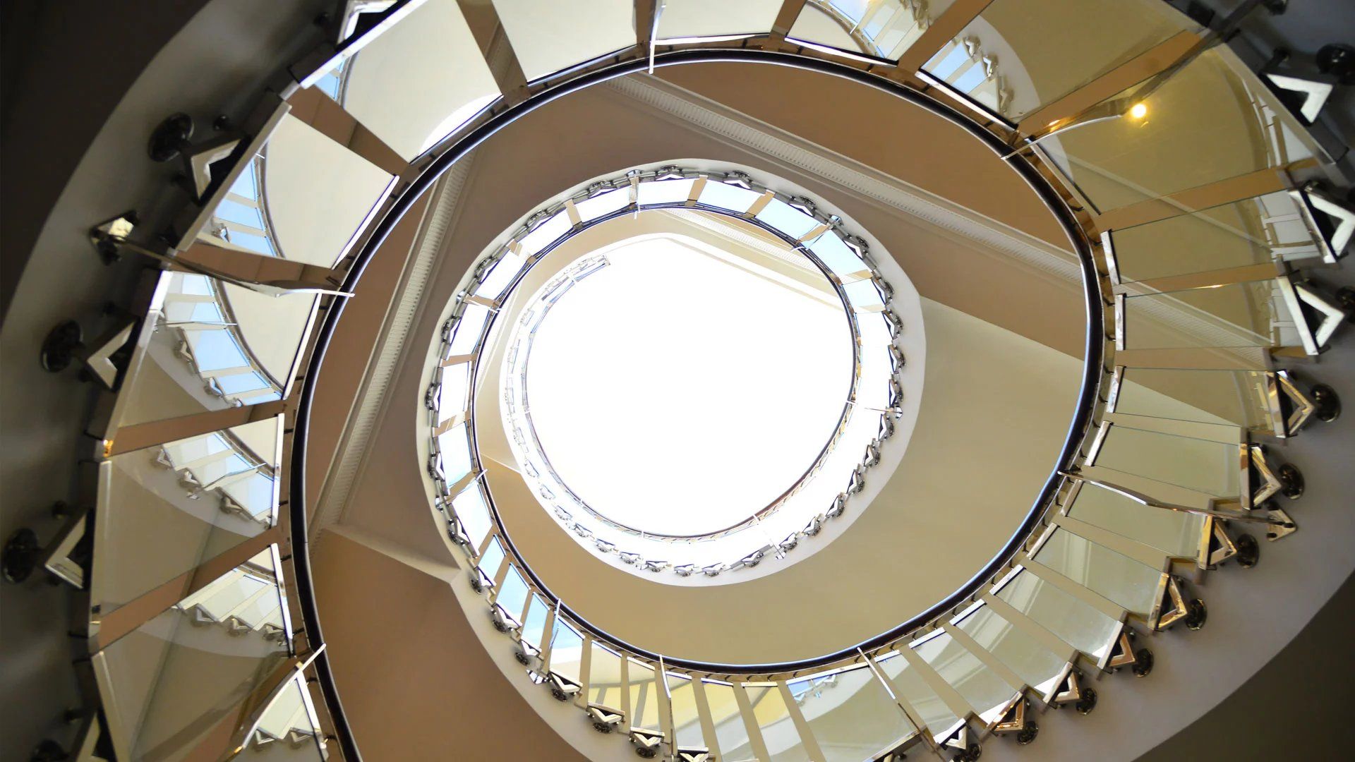 Buy Mansion (hôtel particulier) 20 rooms 2700 m² Rabat