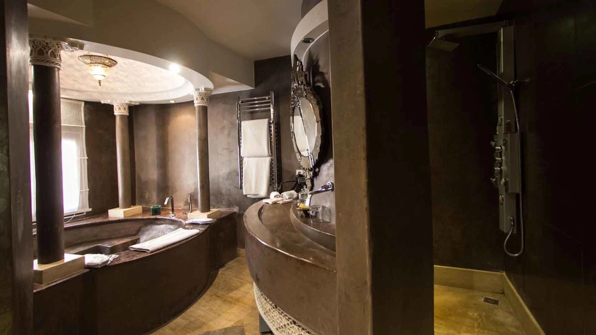Acheter Riad 20&nbsp;pièces 1800&nbsp;m² Fès