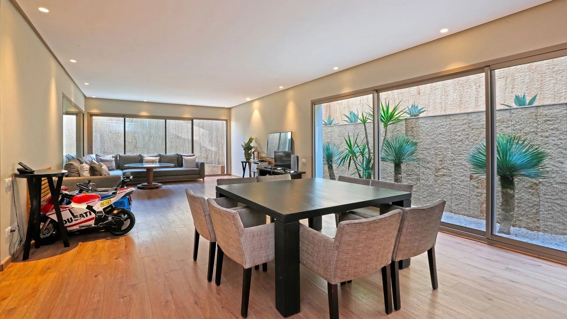 Buy Villa 9 rooms 950 m² Casablanca