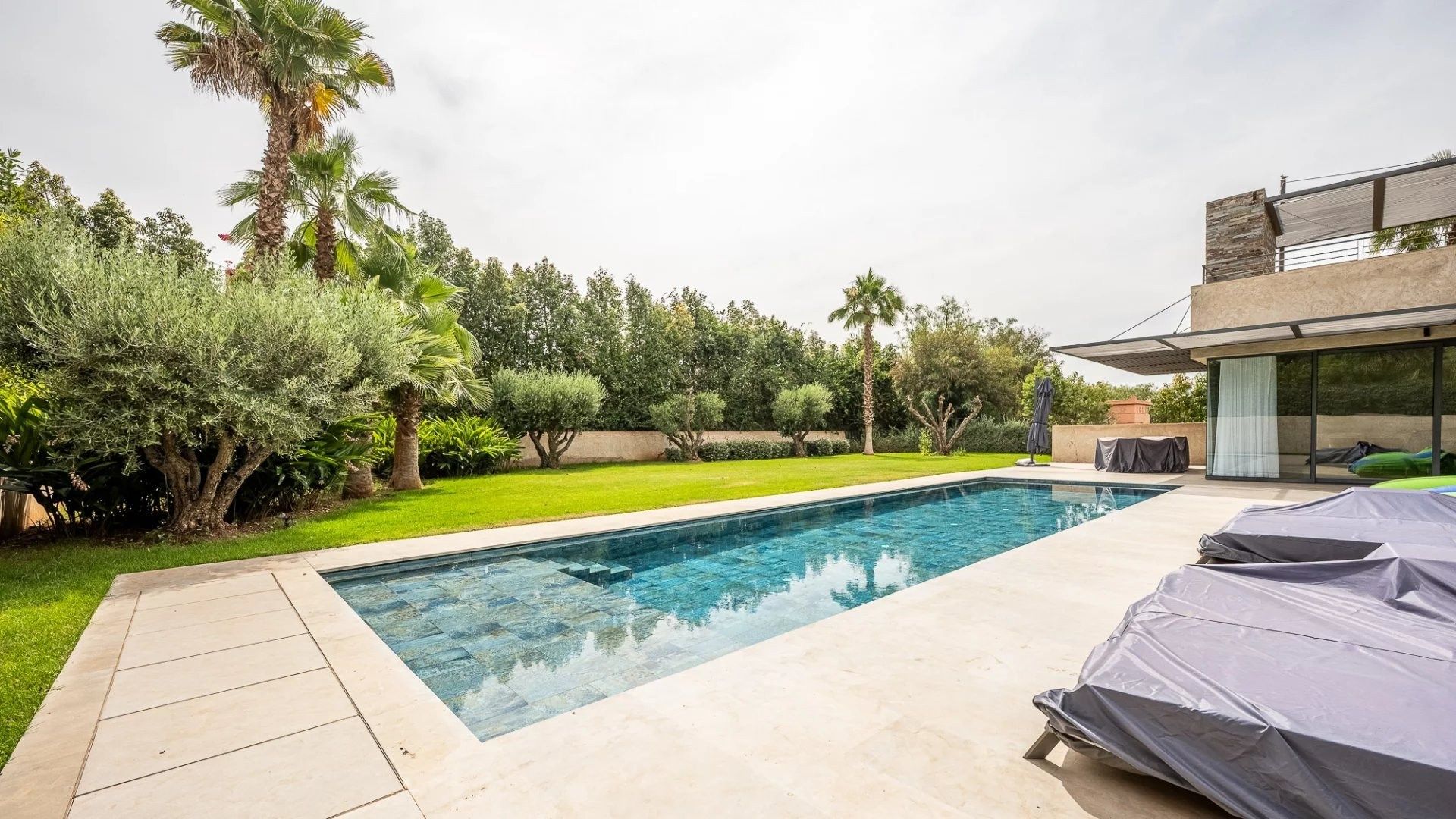 Louer Villa 10 pièces 675 m² Marrakech