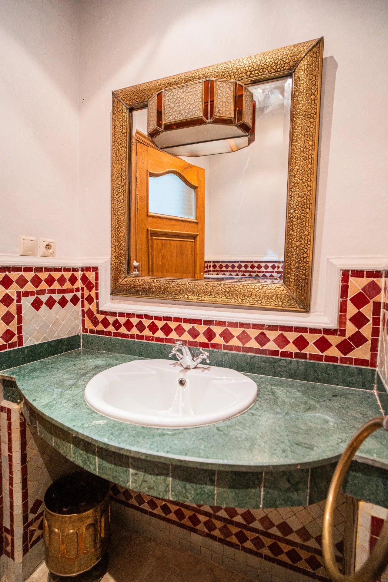 Louer Appartement 7 pièces 278 m² Tanger